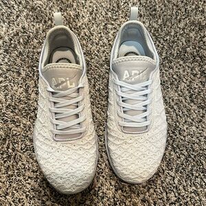 APL Women’s Techloom Phantom Shoes